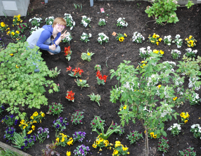 06-alle-pflanzchen-in-unserem-garten-w700